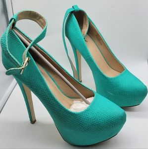 Turquoise Heels Size 9